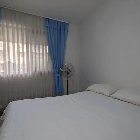 게스트하우스 Communist Style